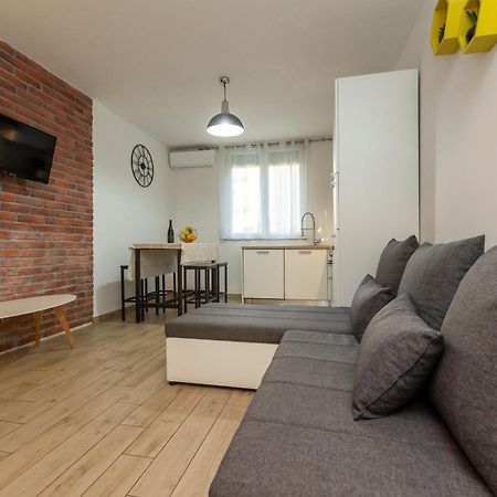 Deluxe Apartment Near The Bridge Задар Екстериор снимка