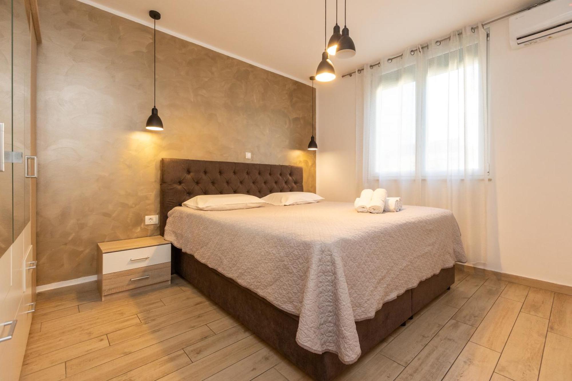 Deluxe Apartment Near The Bridge Задар Екстериор снимка