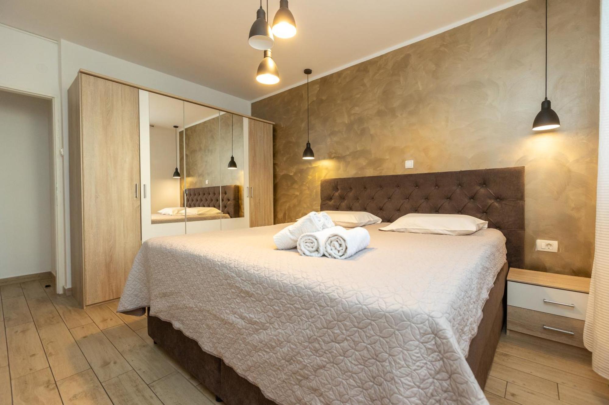 Deluxe Apartment Near The Bridge Задар Екстериор снимка