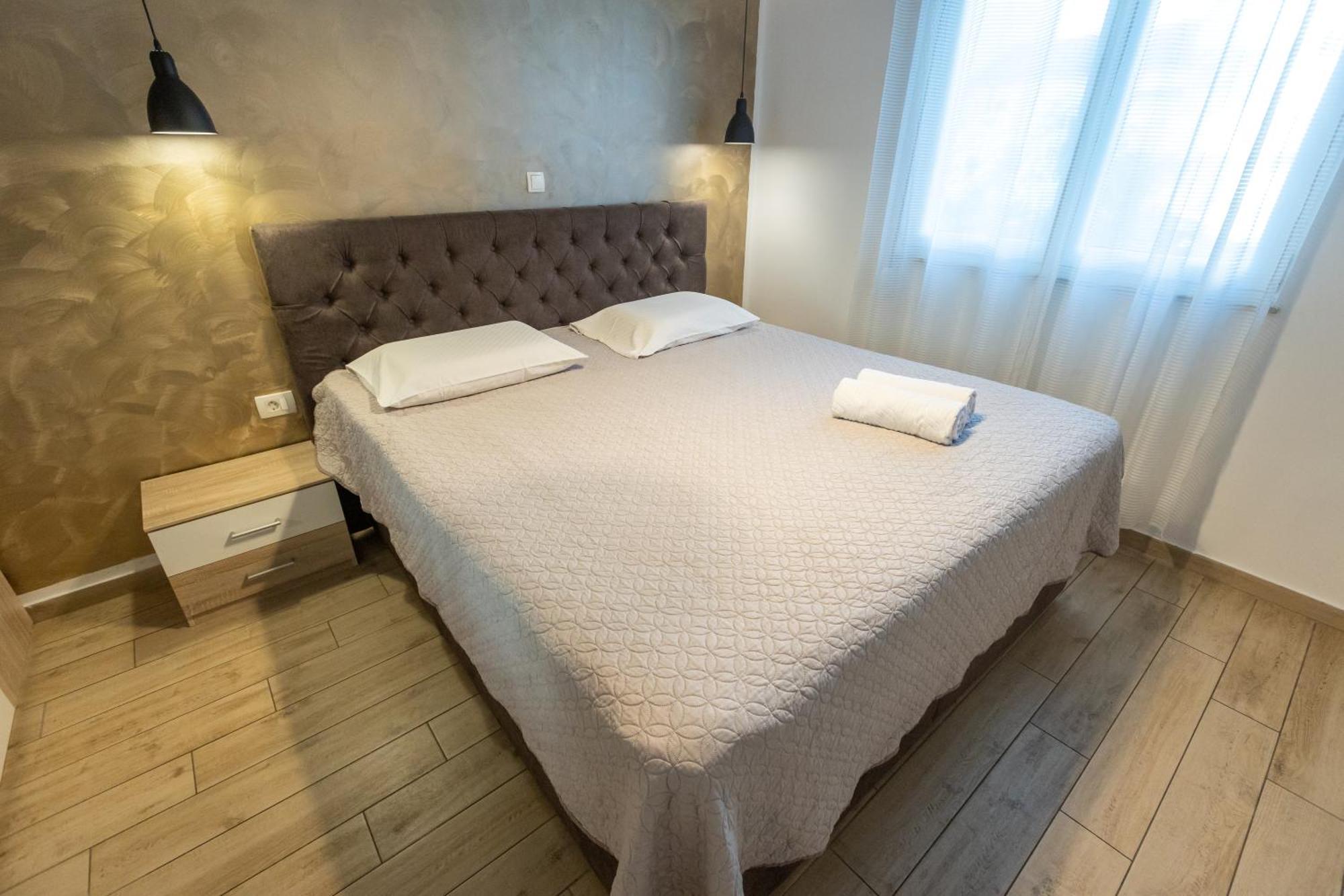 Deluxe Apartment Near The Bridge Задар Екстериор снимка