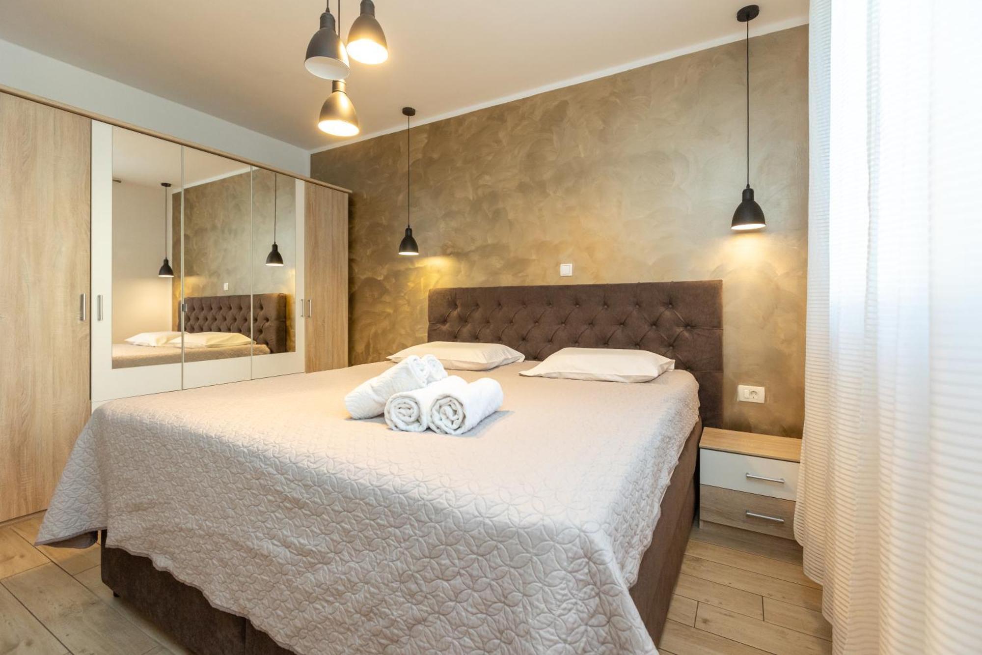 Deluxe Apartment Near The Bridge Задар Екстериор снимка