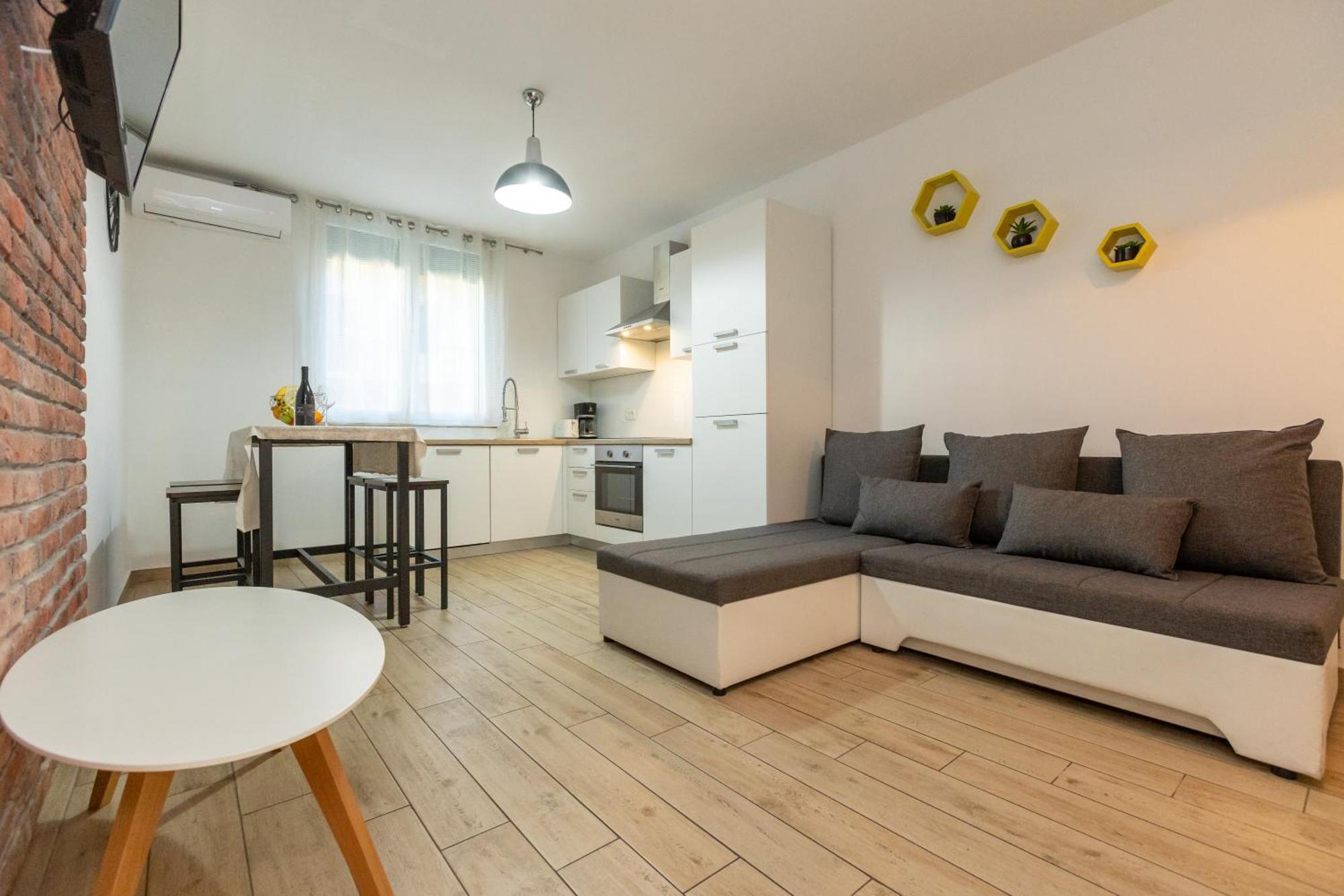 Deluxe Apartment Near The Bridge Задар Екстериор снимка